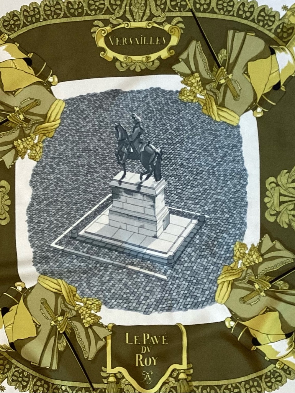 Le Pave du Roy, Hermès carré by Hugo Grygkar - Picture 2 of 16